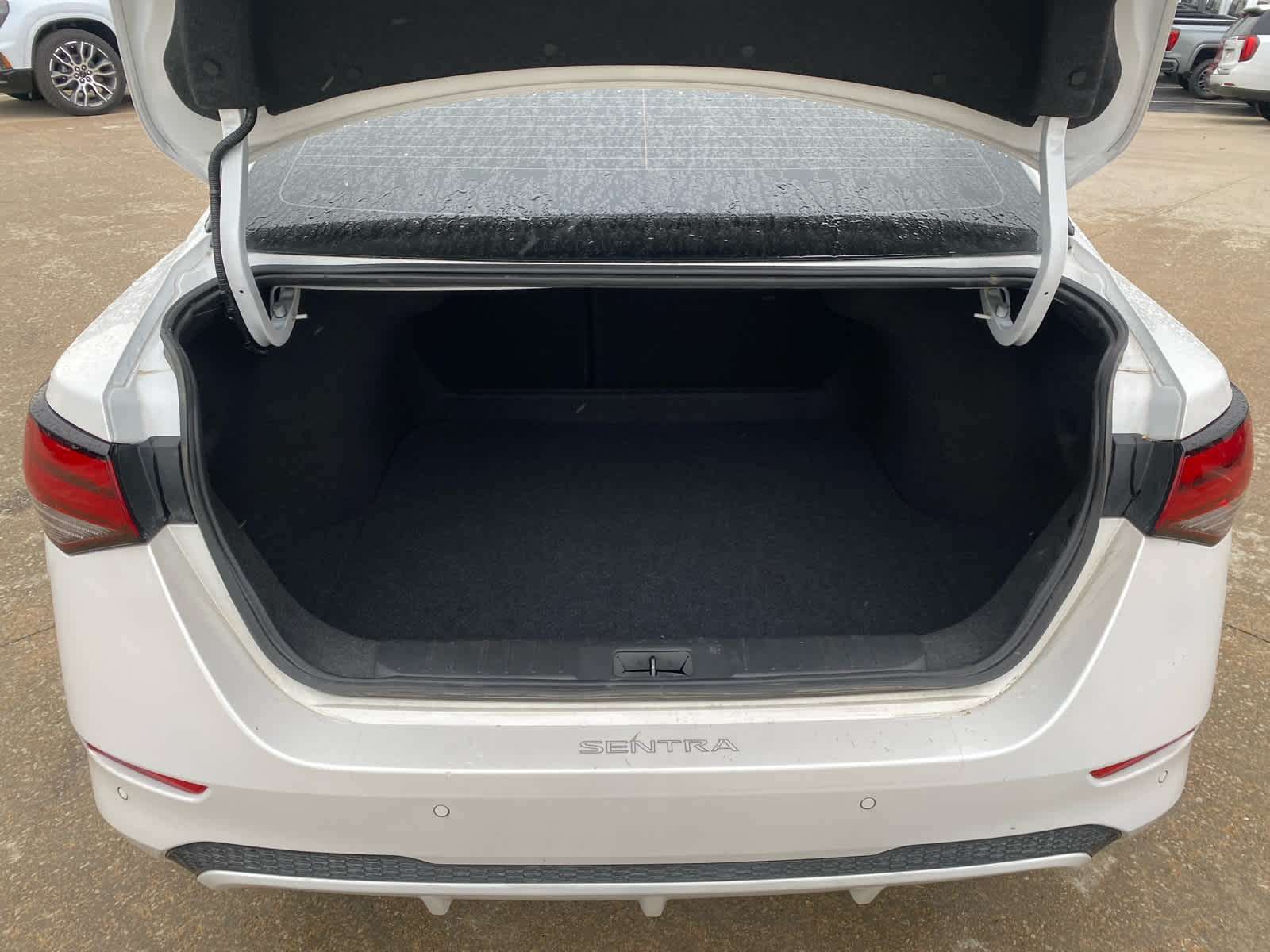 2023 Nissan Sentra SV photo 25