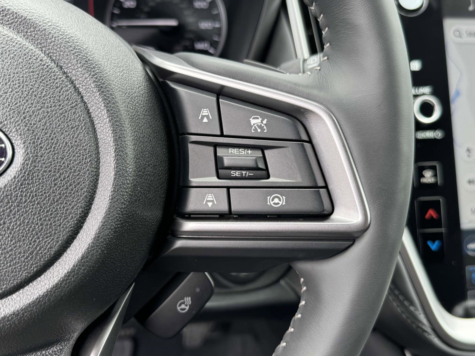 2025 Subaru Outback Touring photo 16