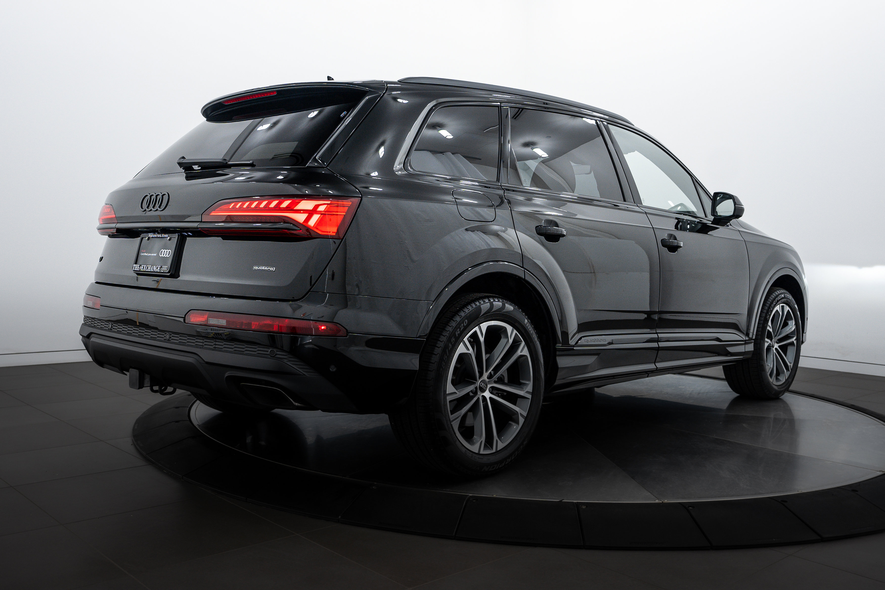 2025 Audi Q7 Premium Plus photo 3