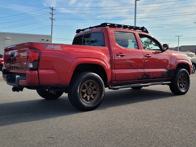 2023 Toyota Tacoma TRD Double Cab V6 photo 3