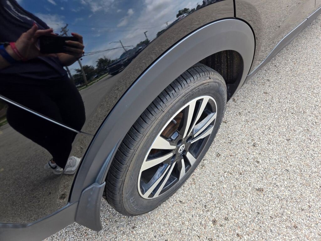 2020 Nissan Kicks SV photo 8