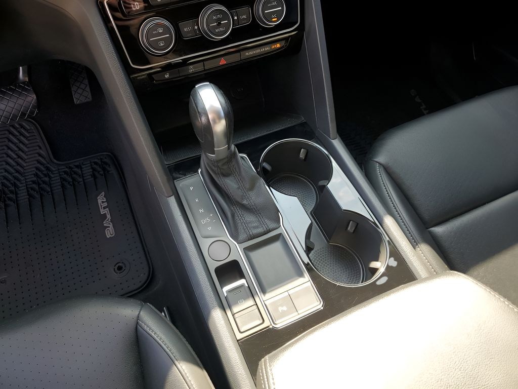 2019 Volkswagen Atlas V6 SEL photo 37