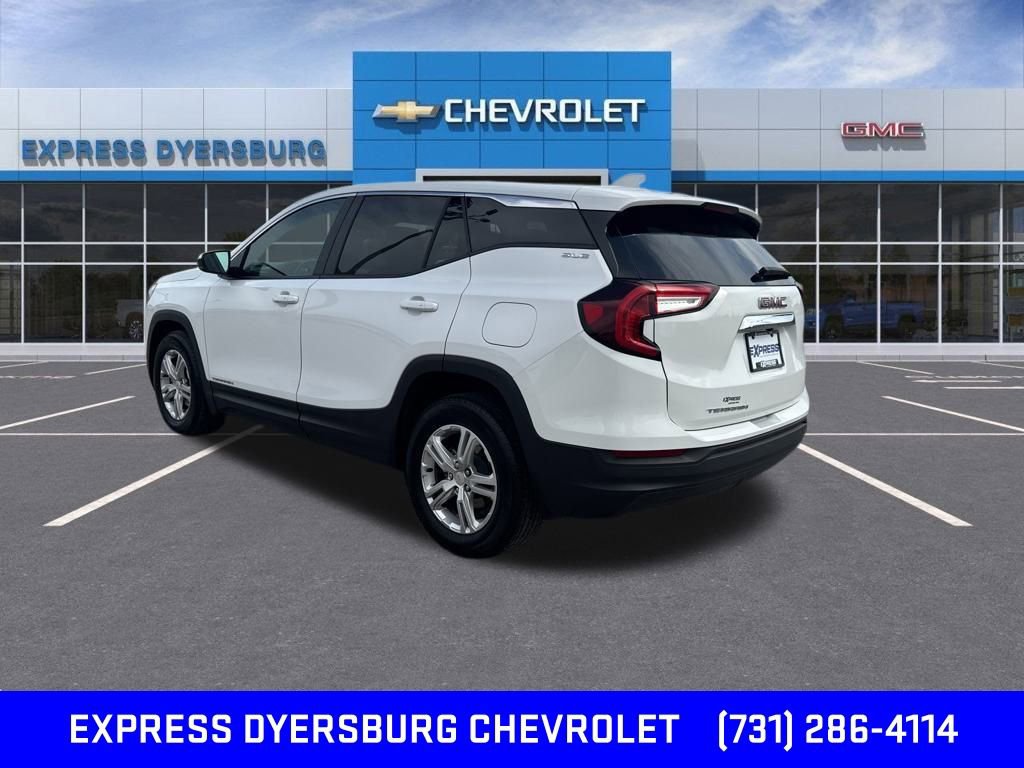 2024 Gmc Terrain SLE photo 3