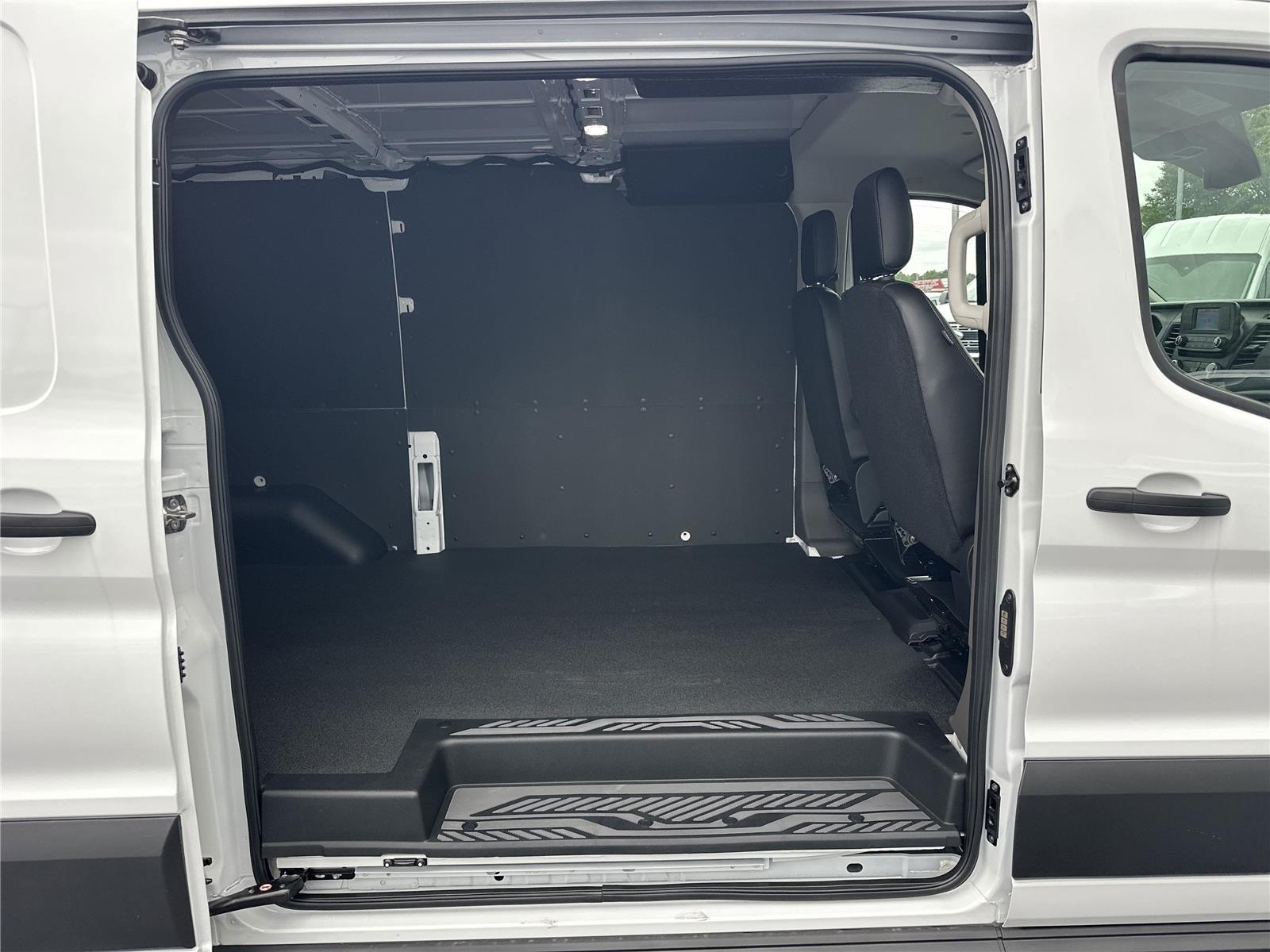 2025 Ford Transit Cargo Van photo 5