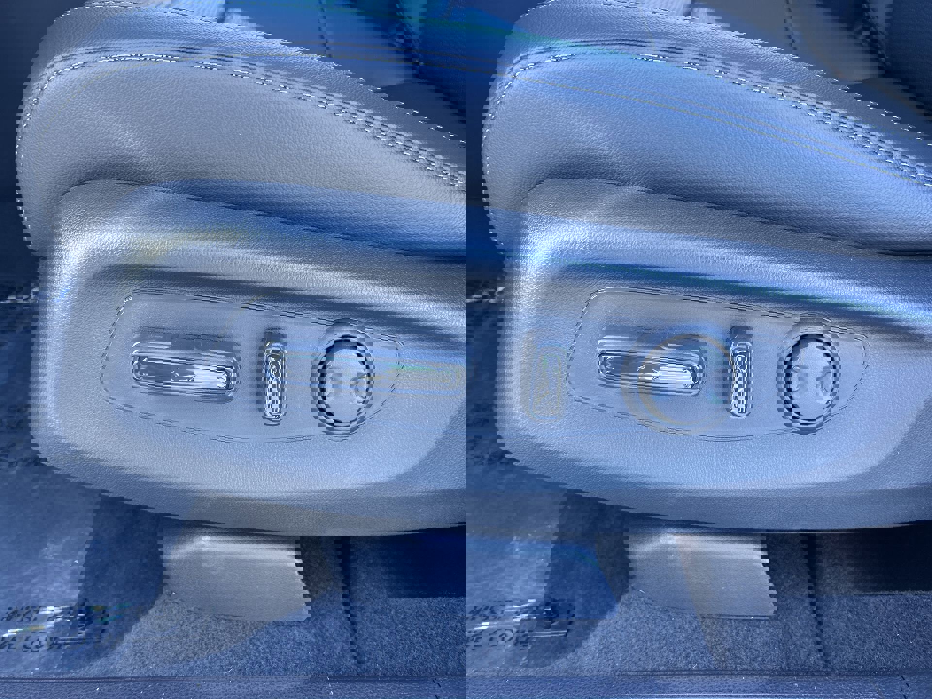 2026 Honda CR-V EX-L photo 12