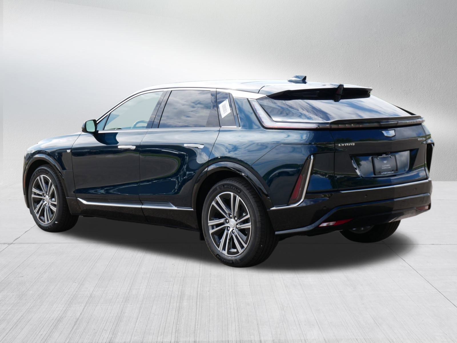 2026 Cadillac Lyriq Luxury photo 4