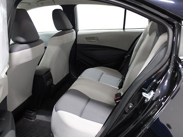 2023 Toyota Corolla LE photo 12