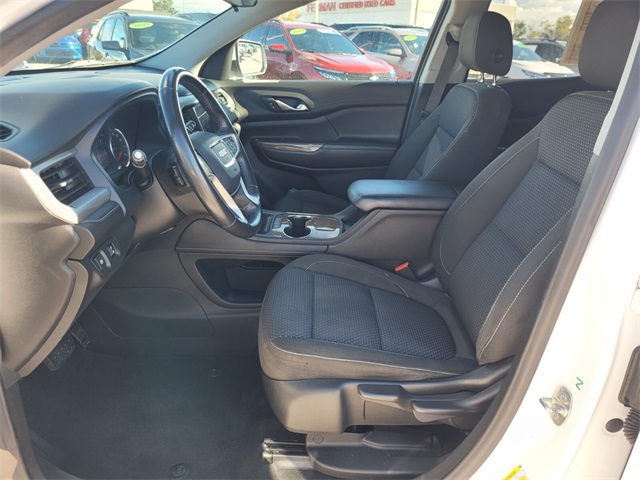 2020 Gmc Acadia SLE photo 3