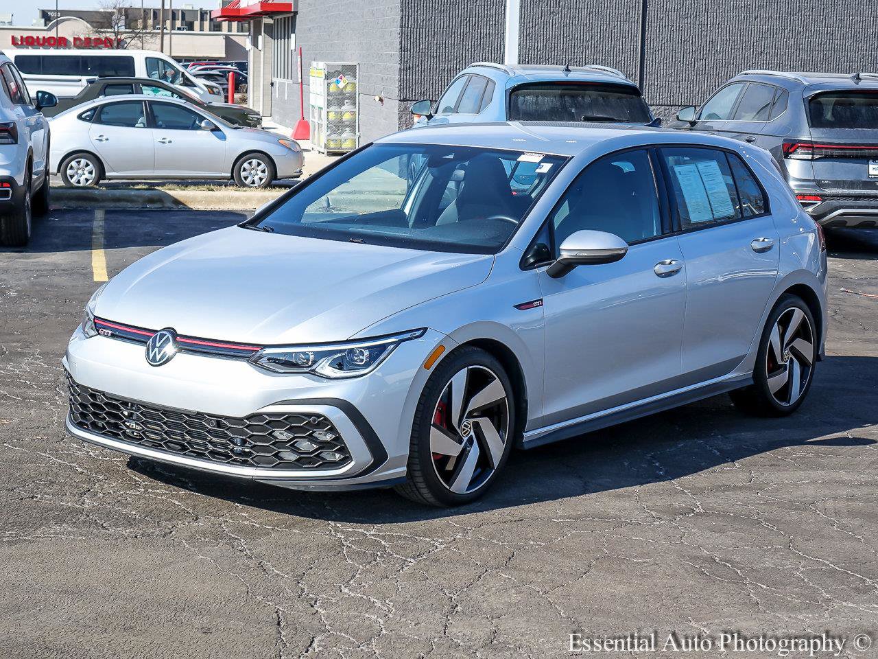 2023 VOLKSWAGEN GOLF GTI - Image 2