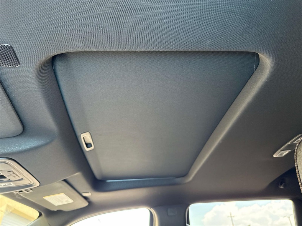 2023 Chevrolet Silverado 1500 High Country photo 23