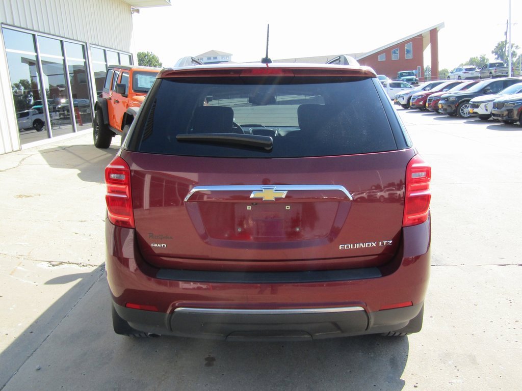 2016 Chevrolet Equinox LTZ photo 4