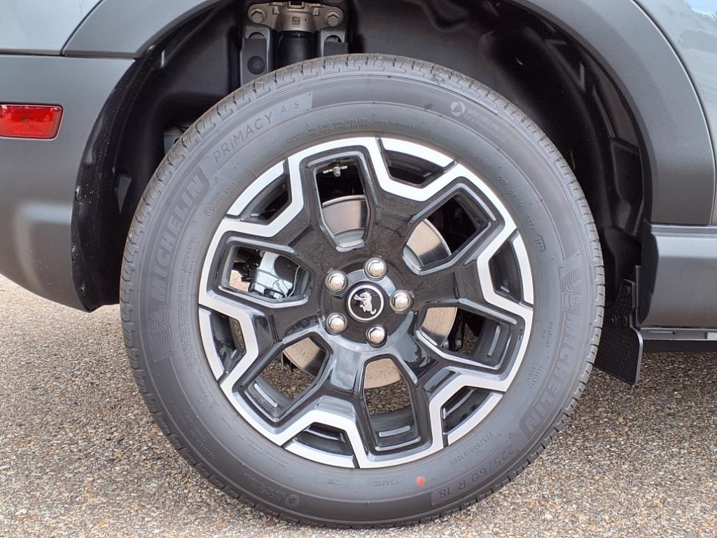 2025 Ford Bronco Sport Outer Banks photo 4