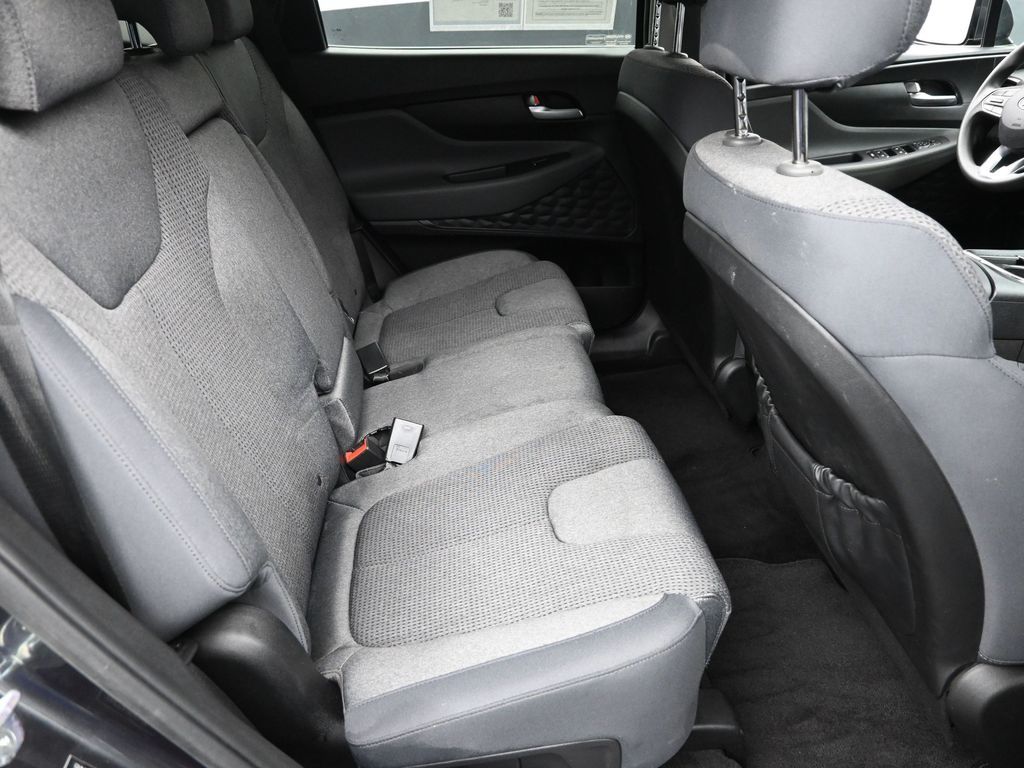 2022 Hyundai Santa Fe SEL photo 6
