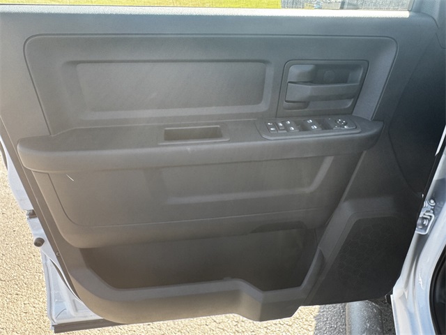 2026 Ram 3500 Tradesman photo 18