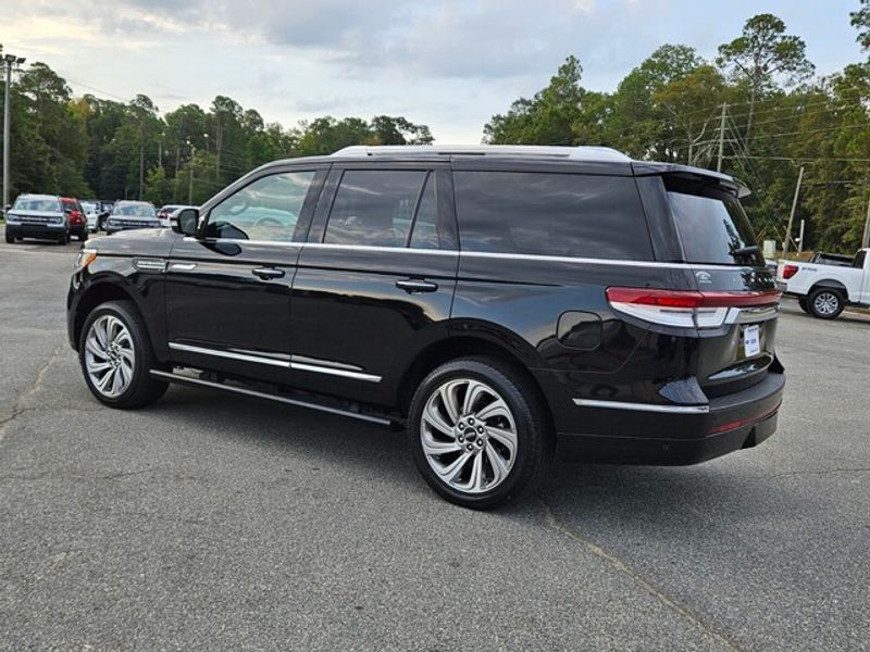 2023 Lincoln Navigator Reserve photo 10