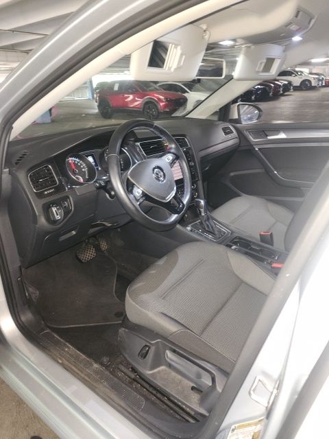 2019 Volkswagen e-Golf SE photo 27