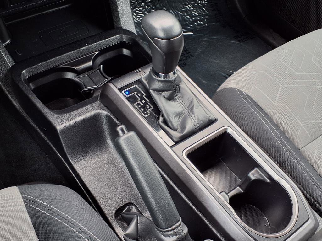 2023 Toyota Tacoma TRD Off-Road photo 7