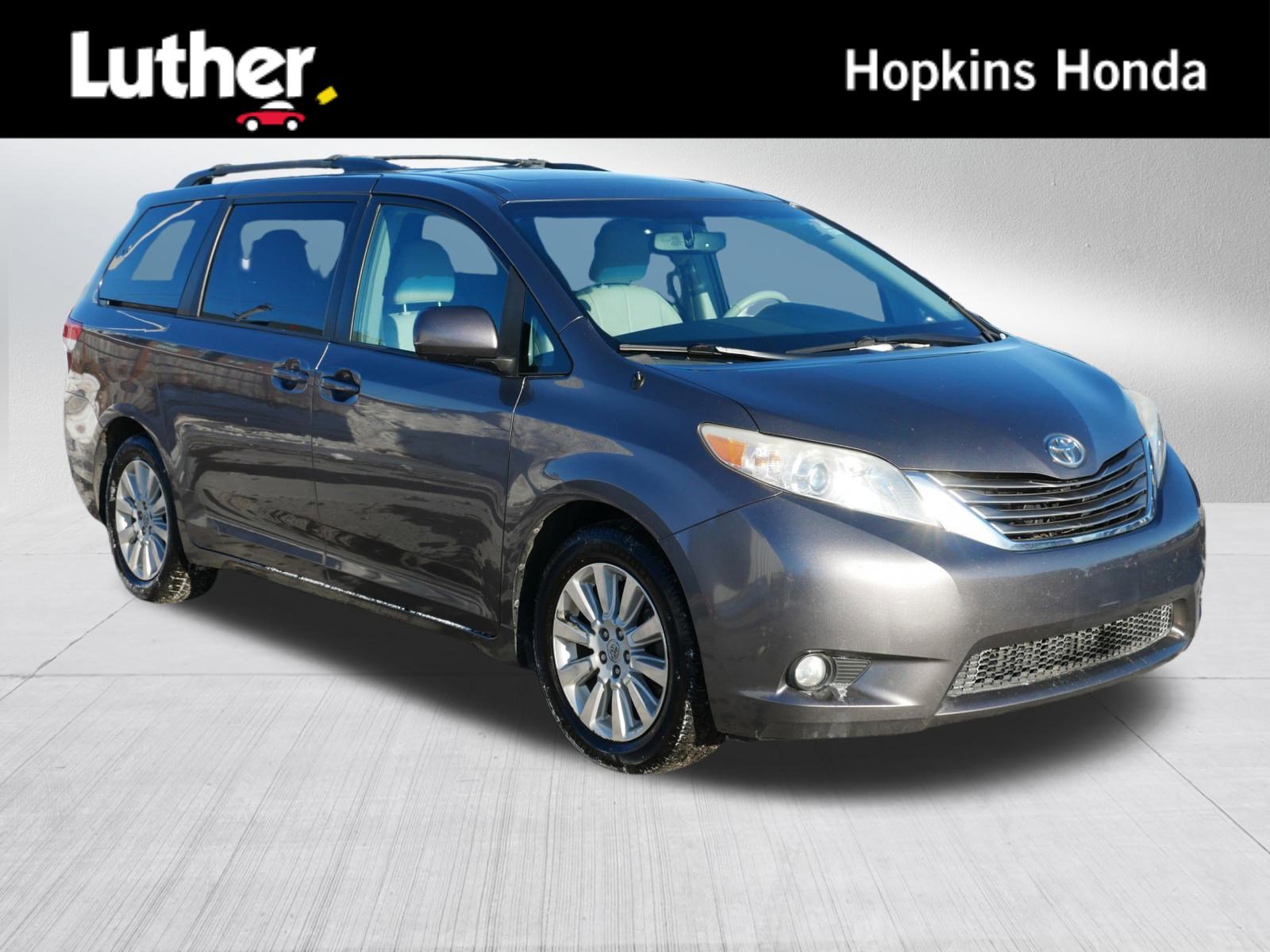 2014 Toyota Sienna XLE