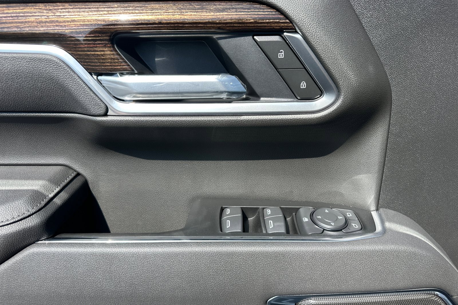 2026 Gmc Sierra Elevation photo 8