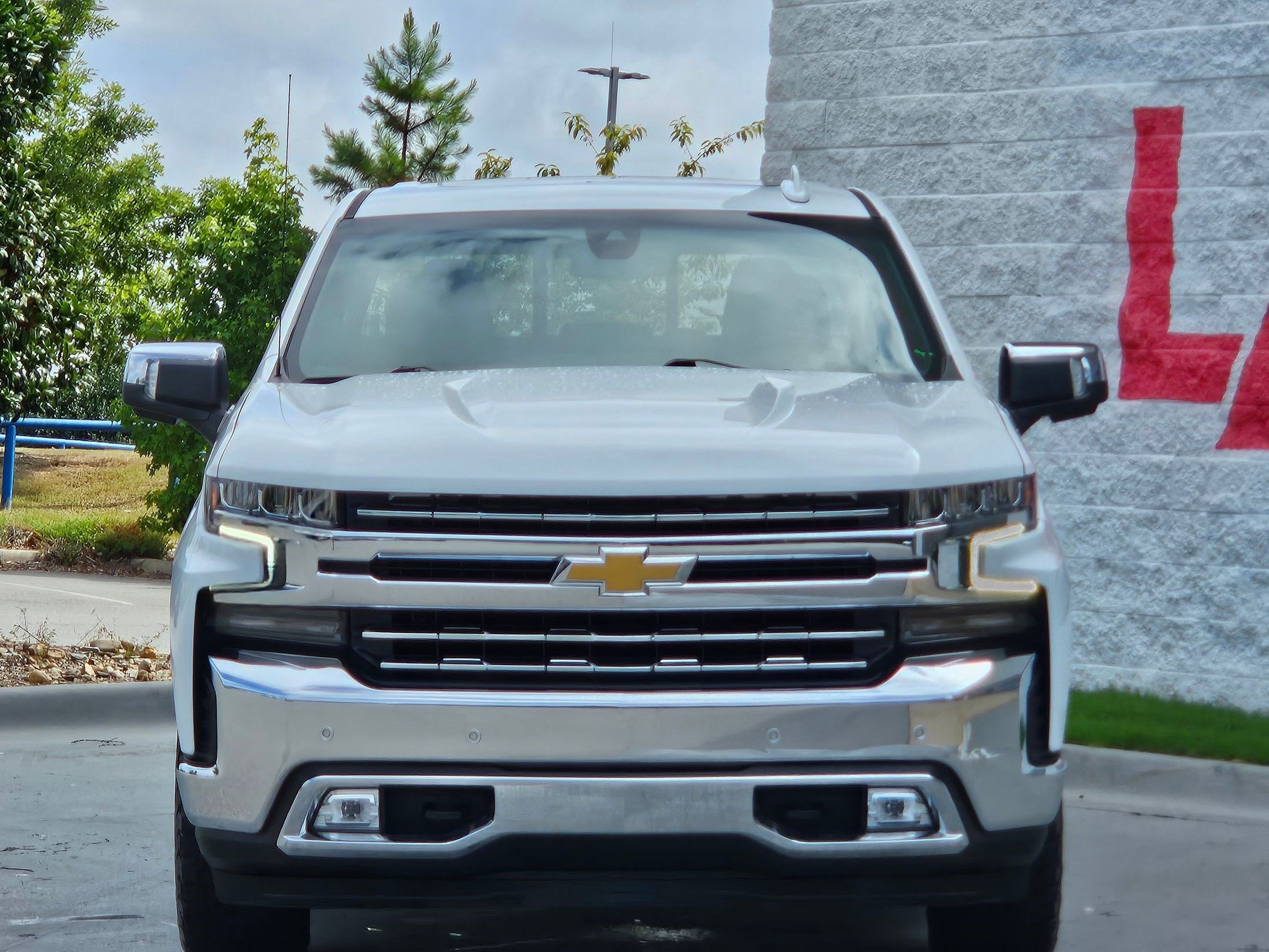 Used 2020 Chevrolet Silverado 1500 LTZ with VIN 1GCUYGED8LZ167687 for sale in Little Rock