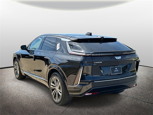 2025 Cadillac Lyriq Luxury photo 4