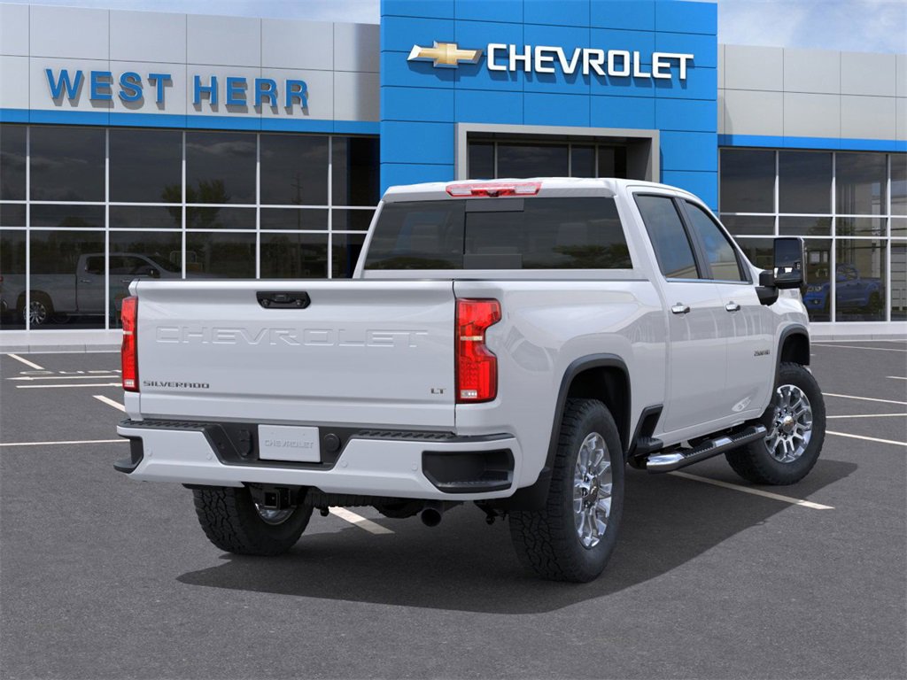 2025 Chevrolet Silverado 2500HD LT photo 4