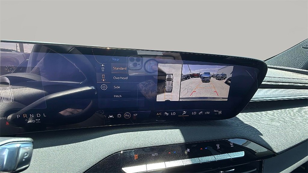 2025 Buick Enclave Sport Touring photo 9