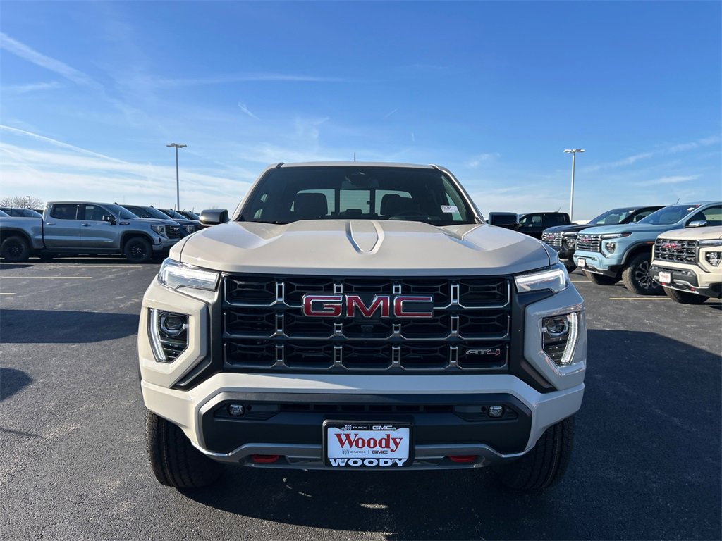 2026 GMC CANYON - Image 2