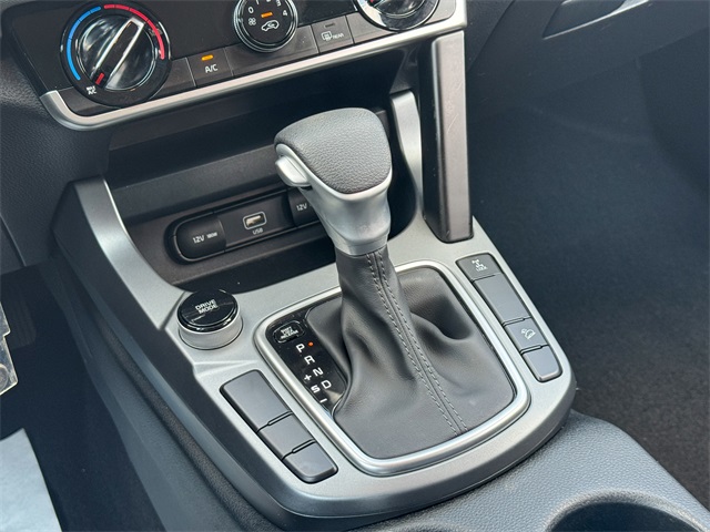 2023 Kia Seltos LX photo 26