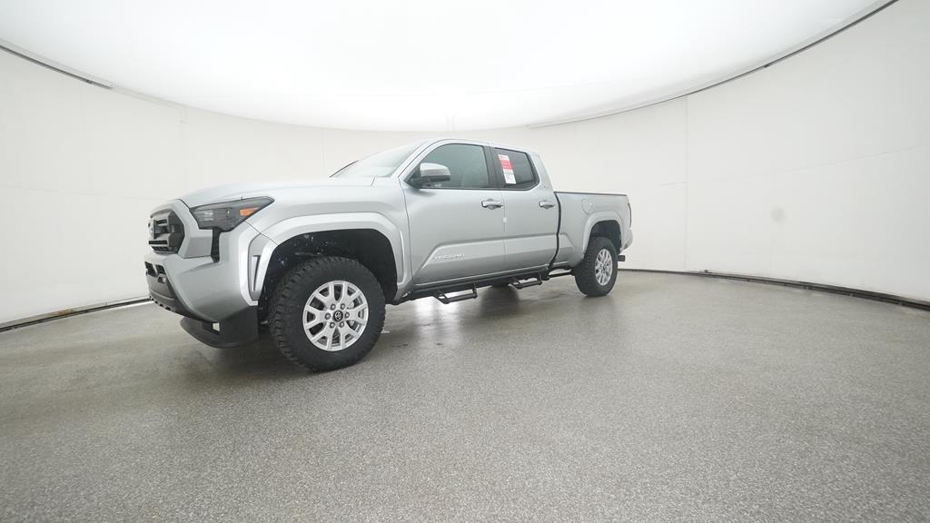 2025 Toyota Tacoma SR5 photo 6