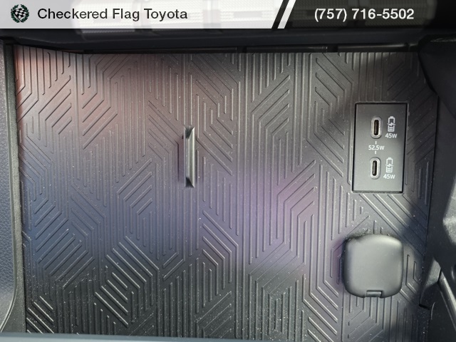 2025 Toyota Tacoma TRD Off-Road photo 31