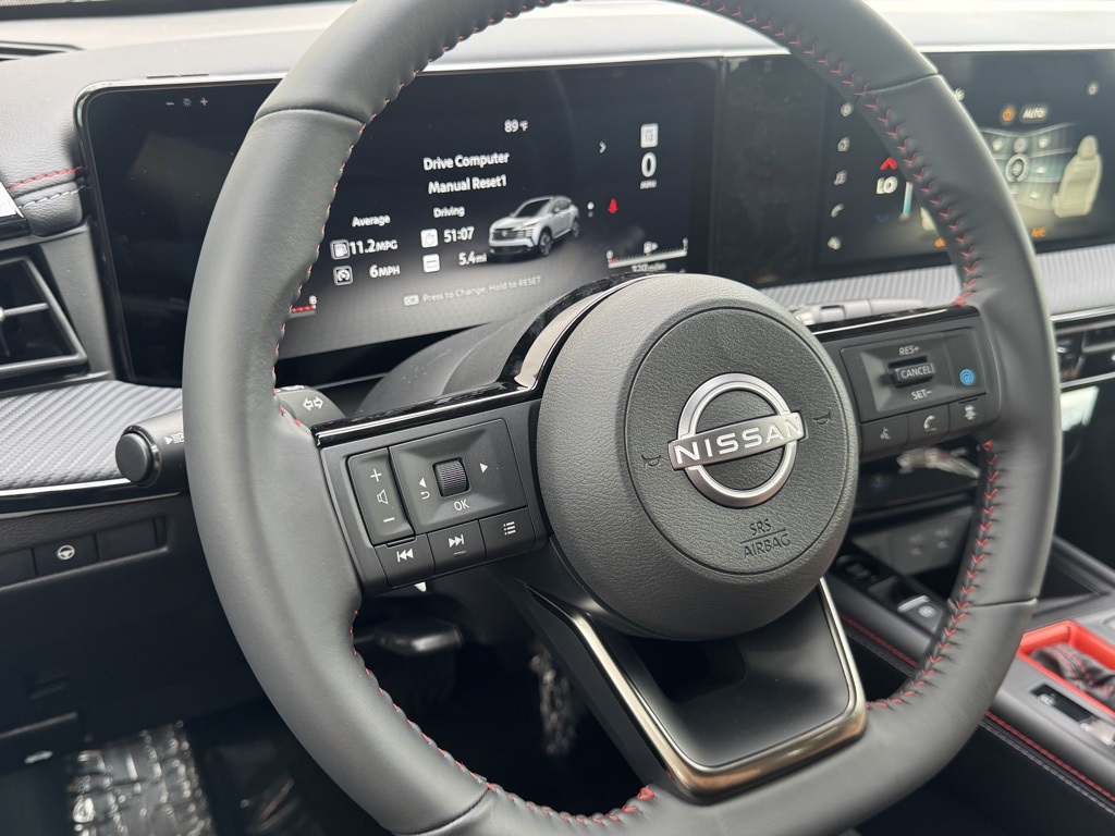2025 Nissan Kicks SR photo 8