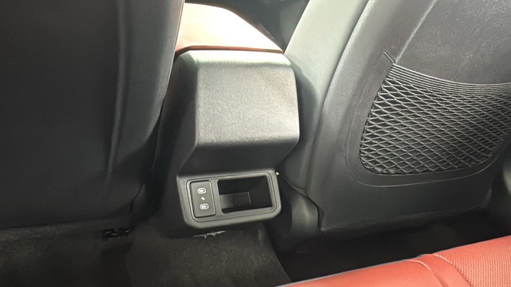 2025 Kia K4 GT-Line photo 32