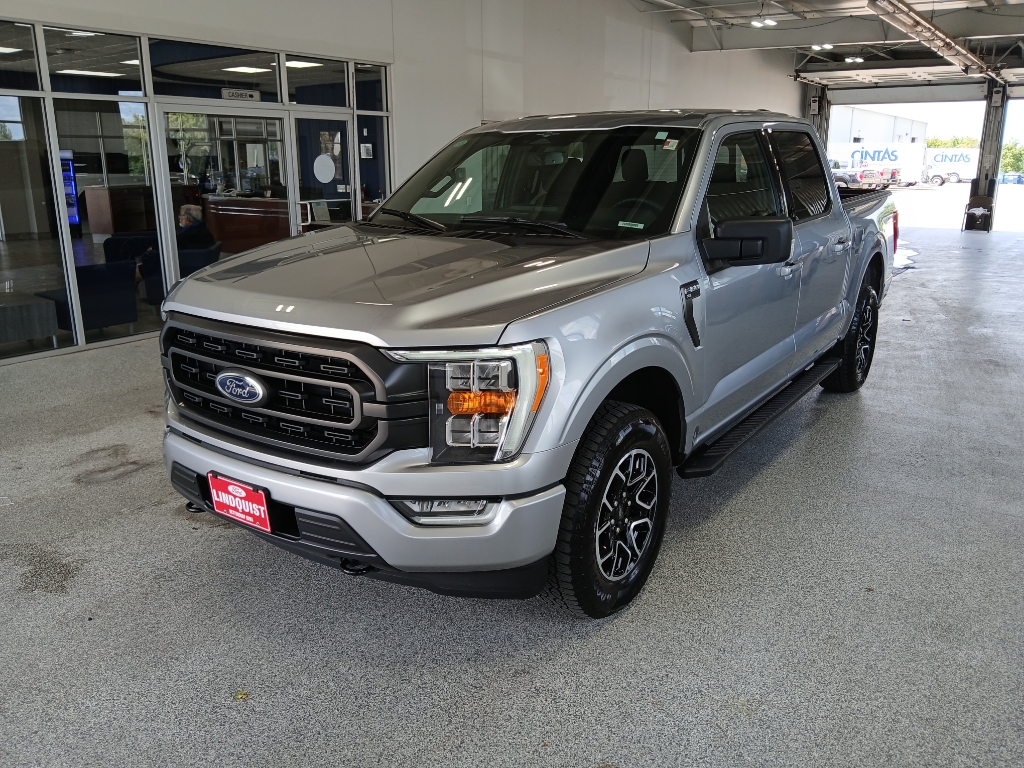 2023 Ford F-150 XLT photo 4