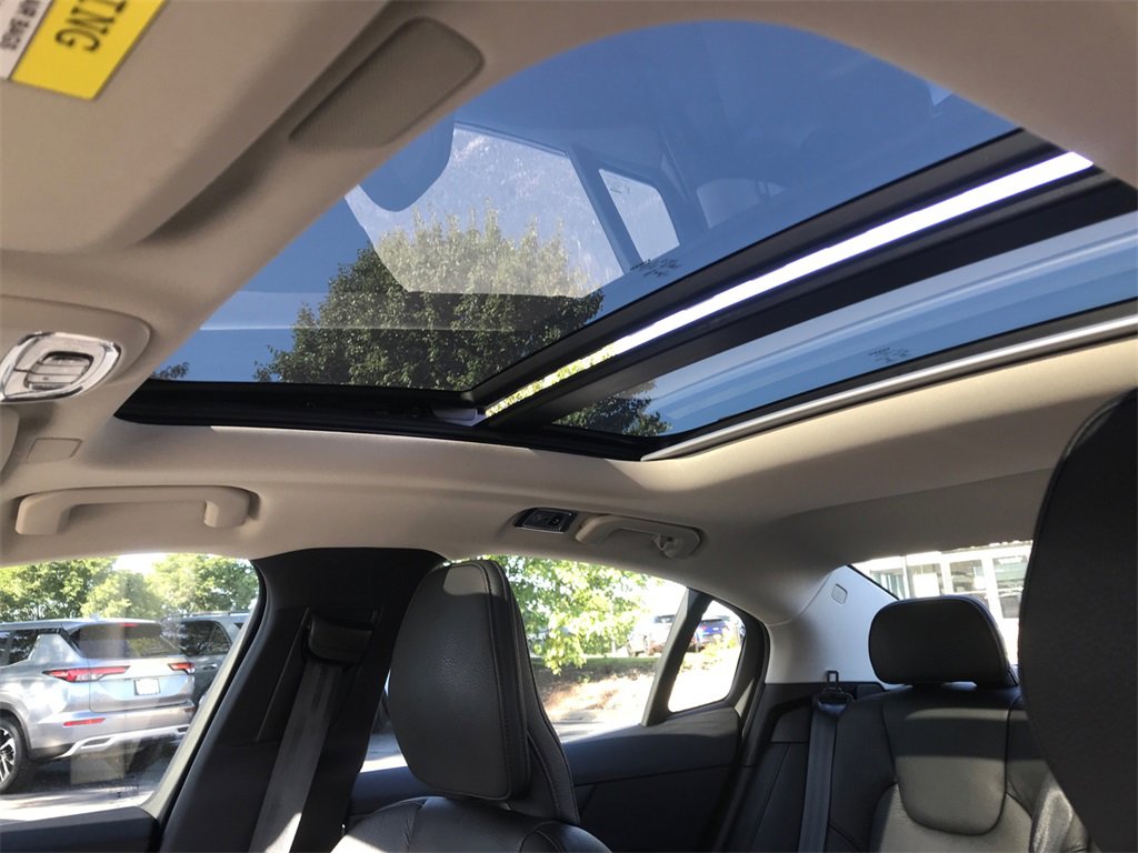 2021 Volvo S60 Inscription photo 21