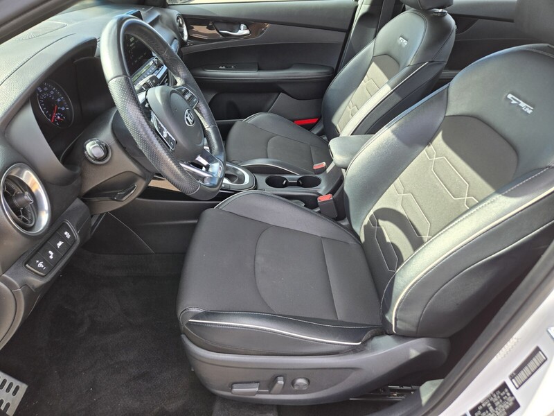2021 Kia Forte GT-Line photo 10