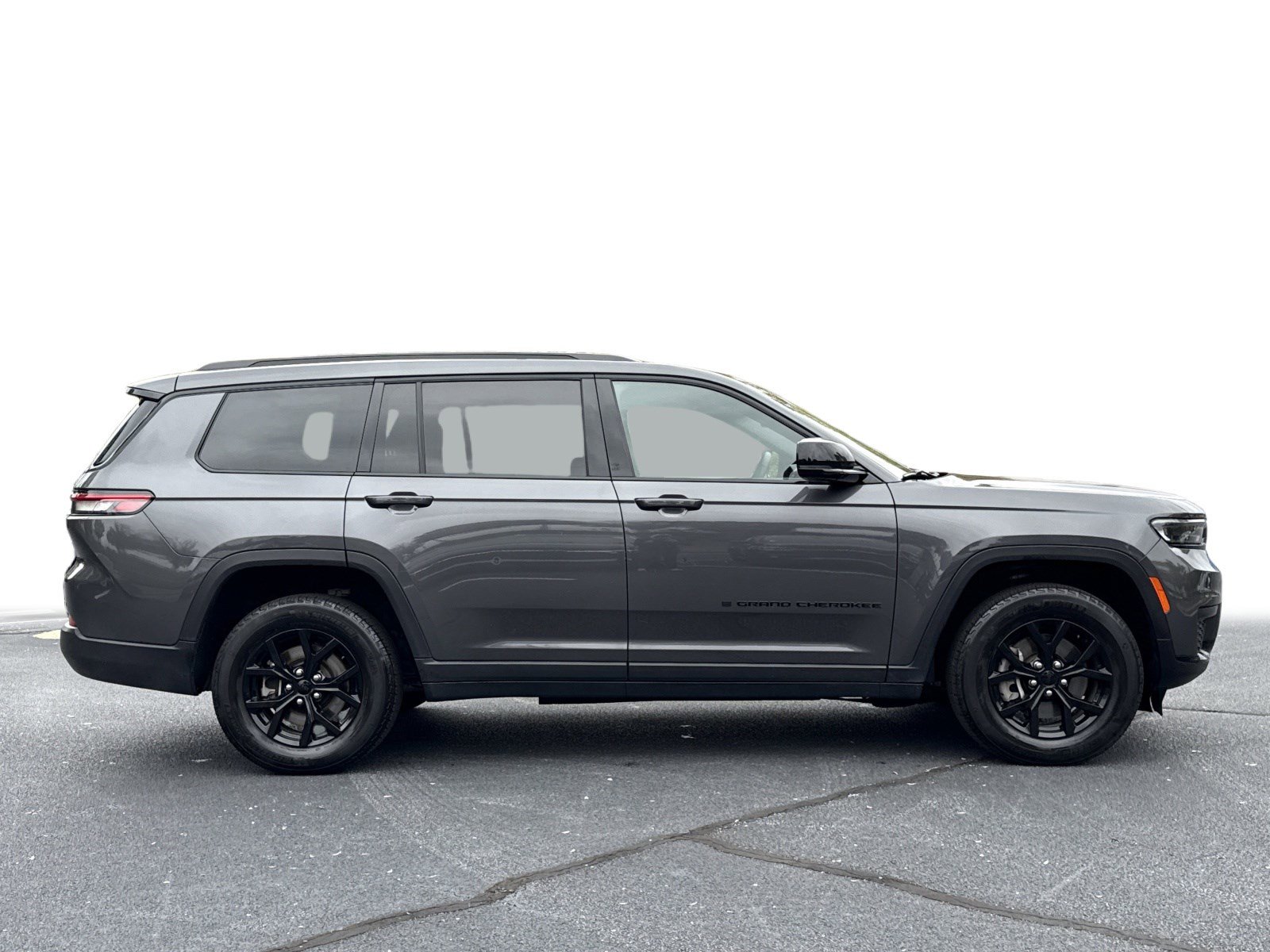 2024 Jeep Grand Cherokee Altitude photo 4