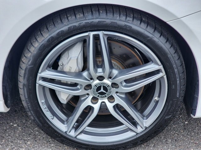 2020 Mercedes Benz E 350 photo 3