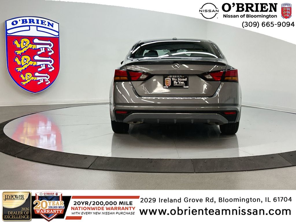 2022 Nissan Altima SV