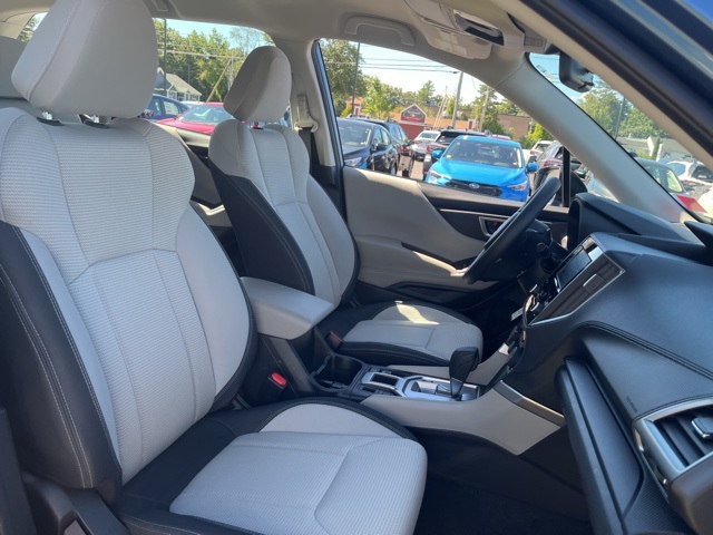 2022 Subaru Forester Base photo 13