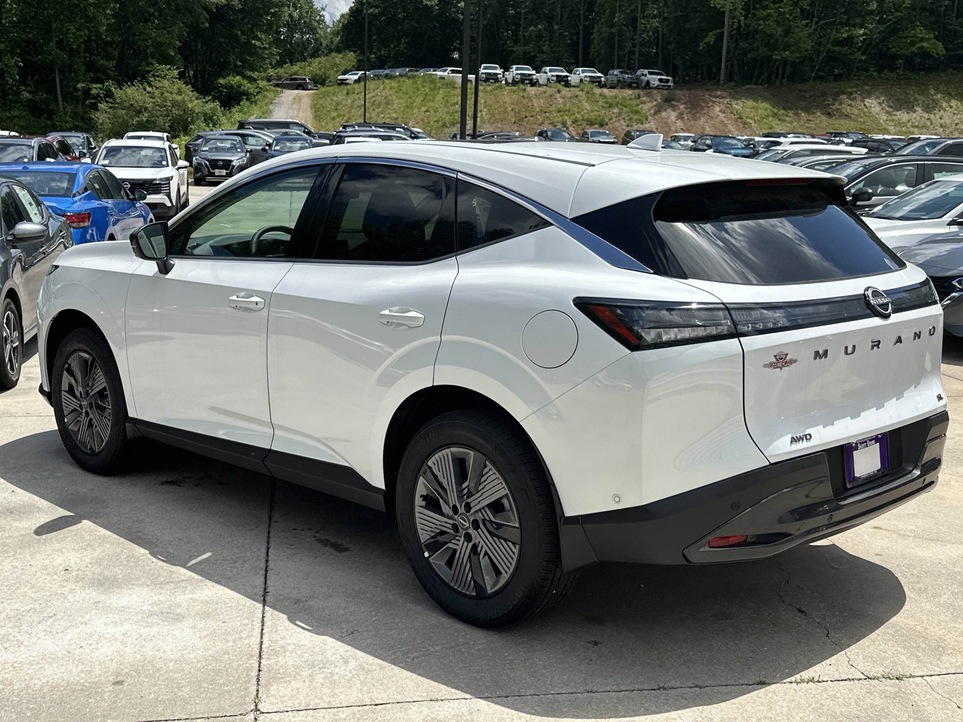 2025 Nissan Murano SL photo 5