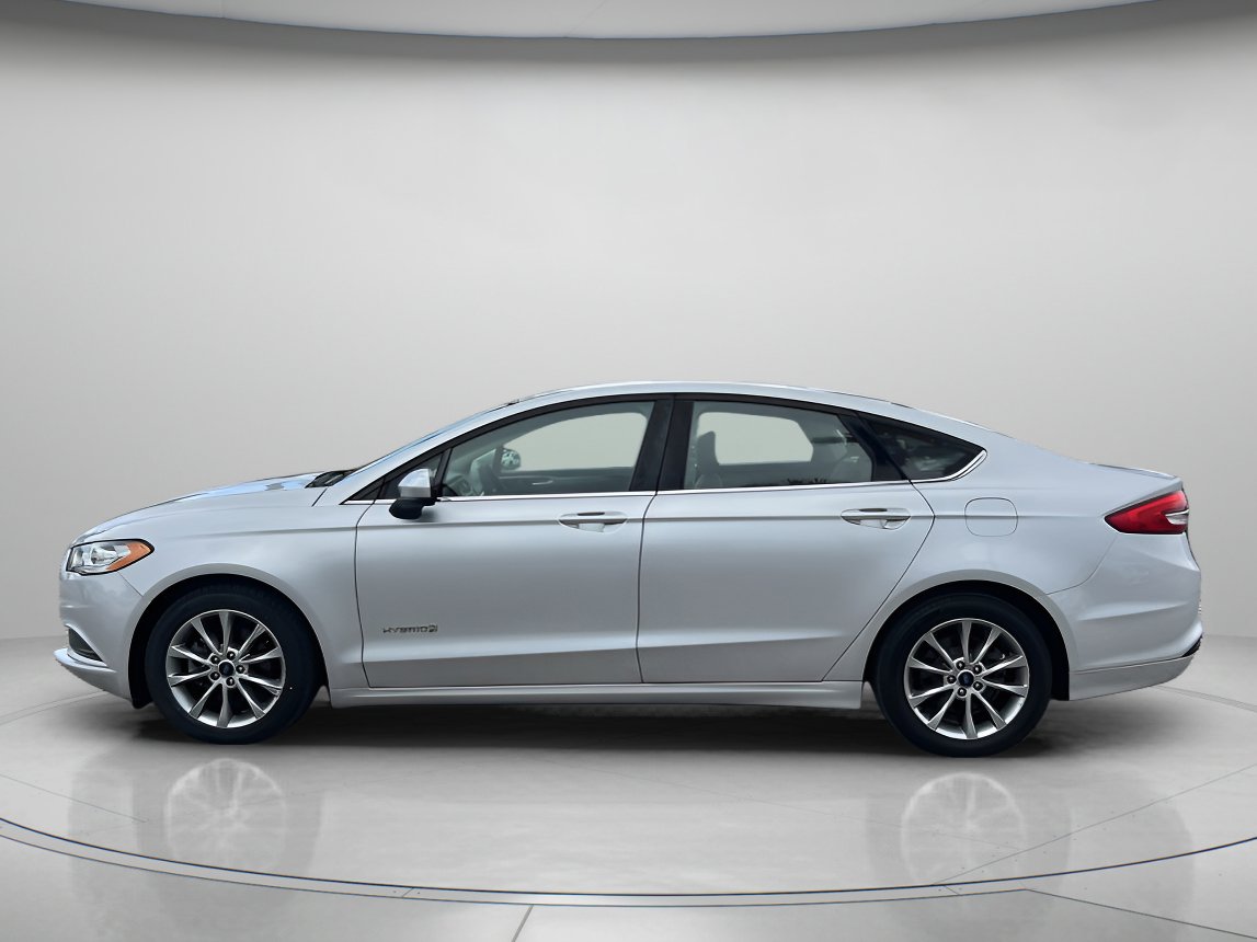 2017 Ford Fusion S Hybrid photo 5