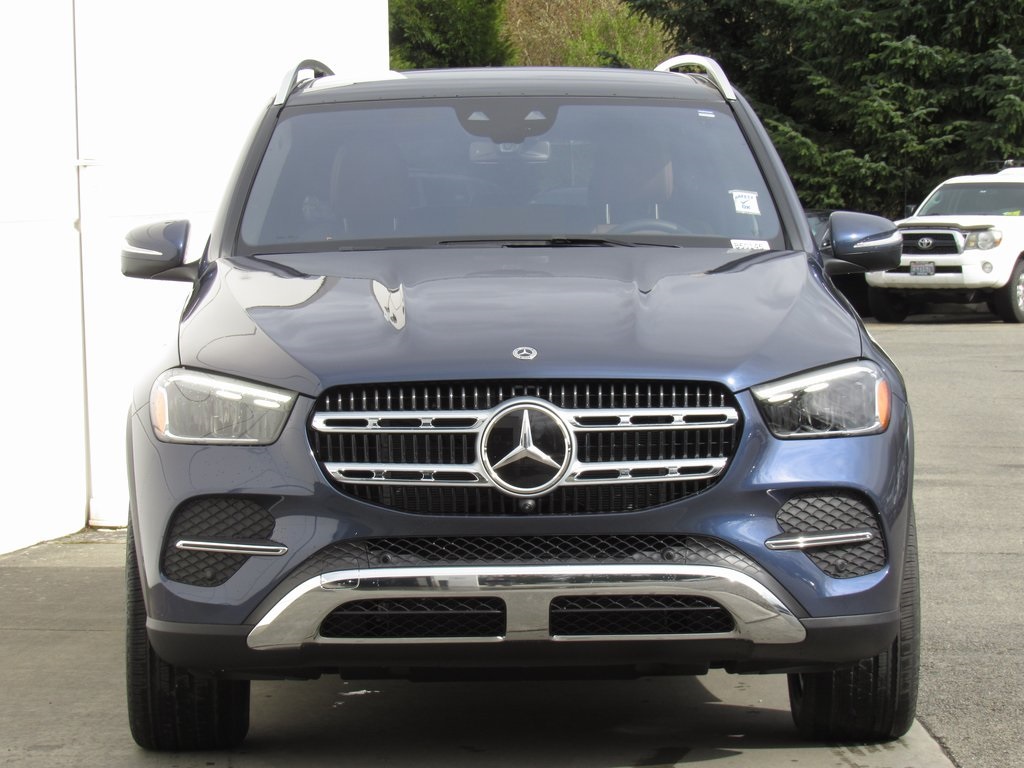 2025 Mercedes Benz GLE 450 4MATIC photo 3