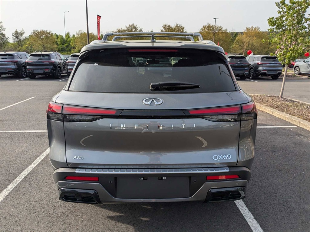 2025 Infiniti QX60 Luxe AWD photo 4