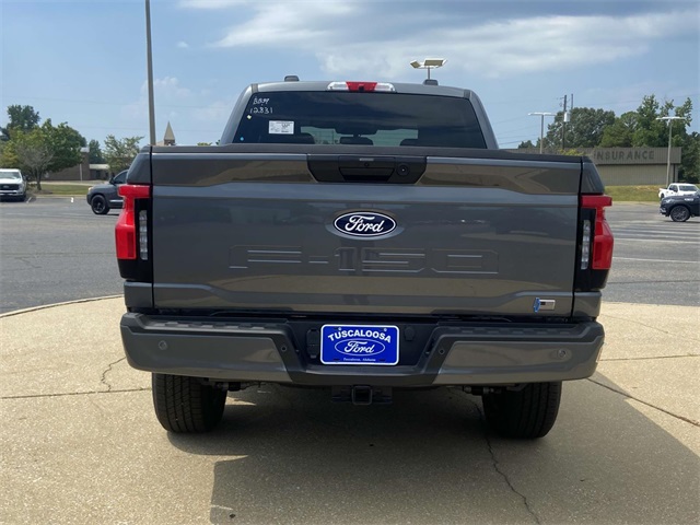 2025 Ford F-150 Lightning photo 2