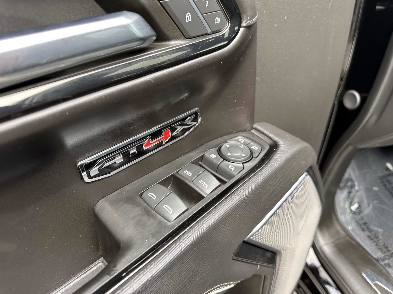 2024 Gmc Sierra 1500 AT4X photo 17