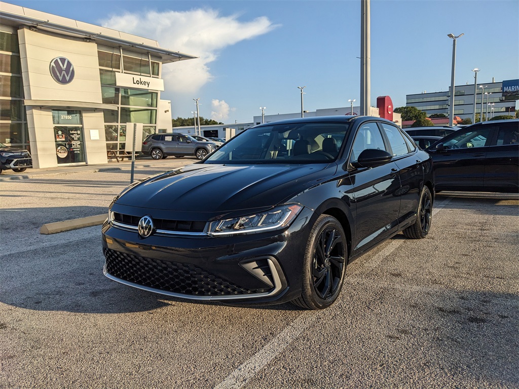 2025 Volkswagen Jetta 1.5T SE photo 3