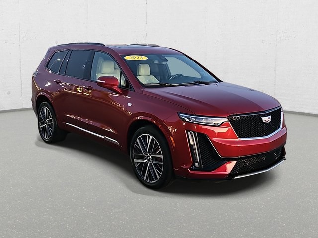 2023 Cadillac XT6 Sport photo 3