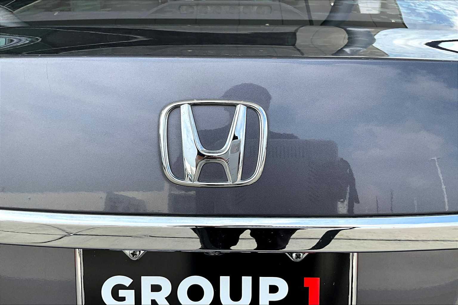 2015 Honda Accord EX-L photo 9
