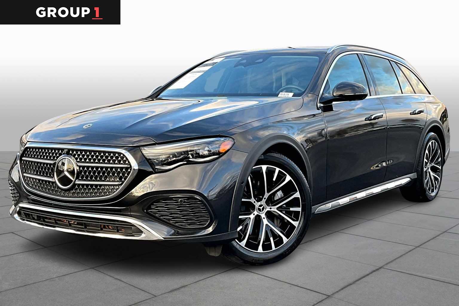 2025 Mercedes-Benz E-Class E450 All-Terrain's photo